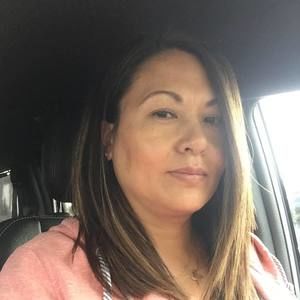 Meet your Posher, Emi